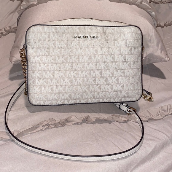mk tas crossbody